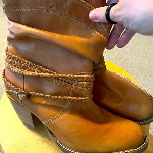Dingo NEVER Worn Gorgeous Braided Details Leather Short Boots Size 8.5